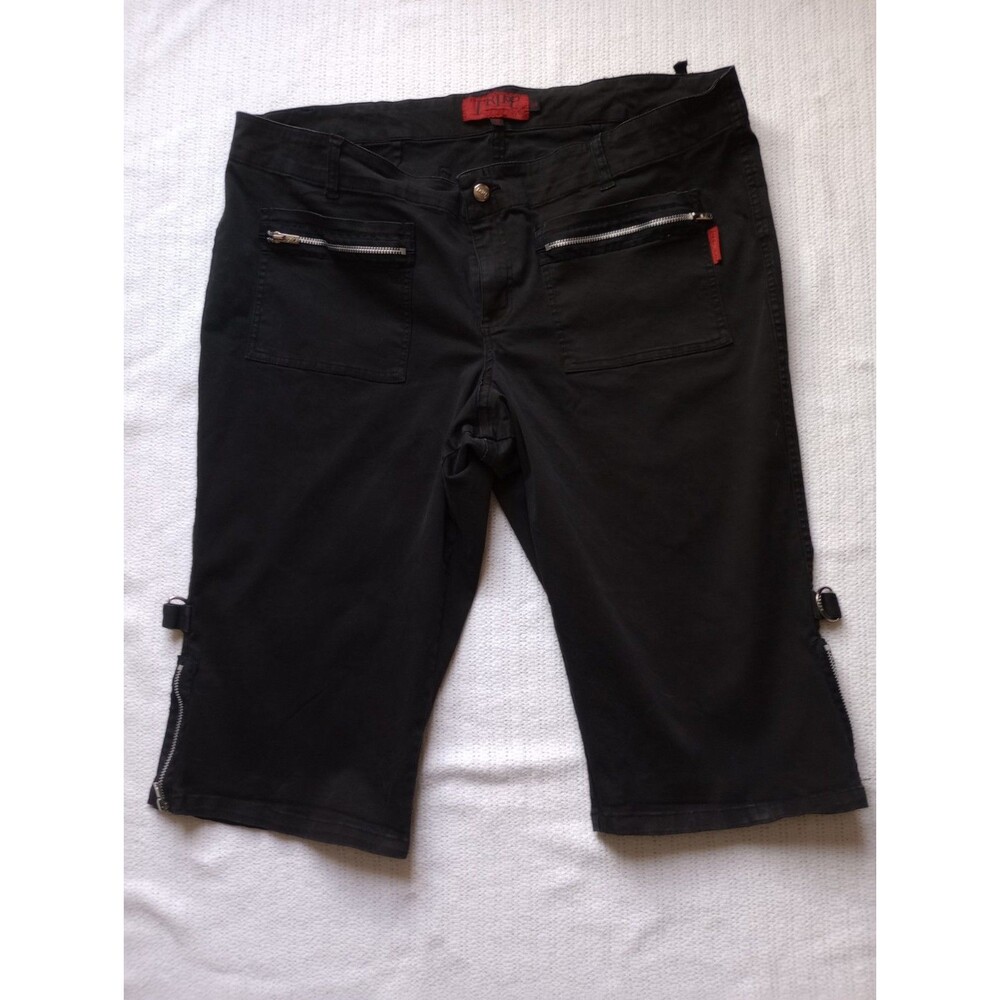 Trip NYC Women's 24 Black Denim Long Shorts, Vtg, Y2K